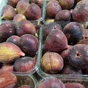 תאנים ארגמניות, לרוב גדולות עם טעם נפלא
