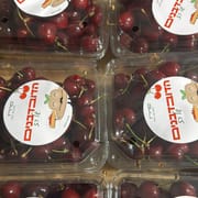 לפי משקל. זן השבוע - כנראה רויאל דון אולי סטלה. ללא ריסוס על הפרי