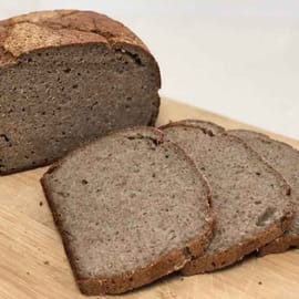 כוסמת ירוקה טרום מונבטת, סיבים תזונתיים(פסיליום), מלח הימלאיה ורוד, סודה לשתייה(ללא אלומיניו